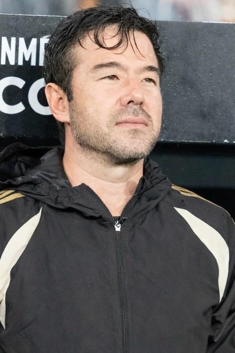 Dr. Fernando Sassaki